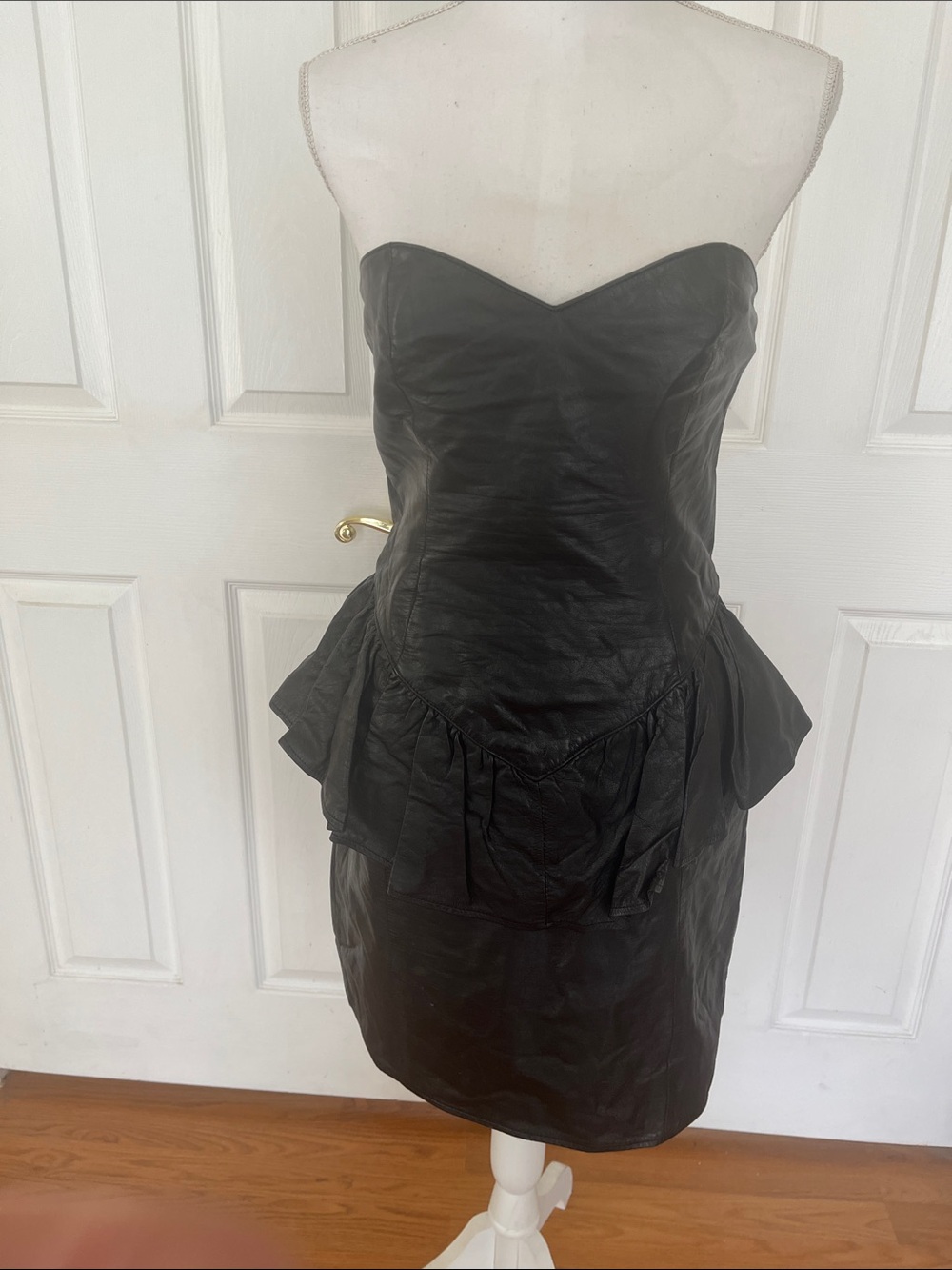 Wilsons dress fitted strapless Black Leather peplum hem ruffles